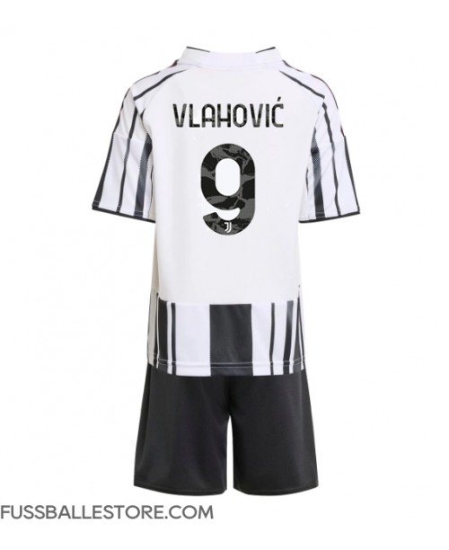 Günstige Juventus Dusan Vlahovic #9 Heimtrikotsatz Kinder 2025-26 Kurzarm (+ Kurze Hosen) Günstige Juventus Dusan Vlahovic #9 Heimtrikotsatz Kinder 2025-26 Kurzarm (+ Kurze Hosen)